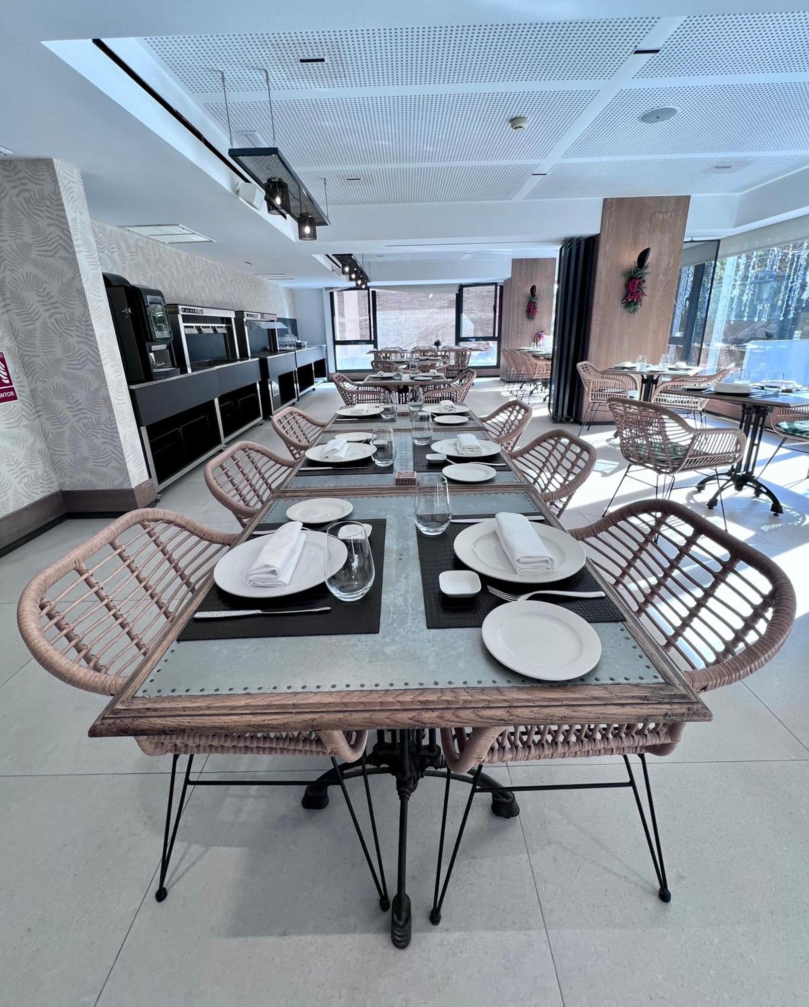 Obal Urban 4*